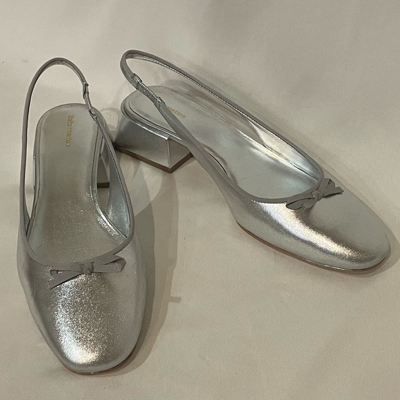 NEW Reformation Margarita Slingback Round Toe Metallic Leather Block Heel - Picture 7 of 14